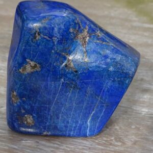 Mooie vrije vorm van Lapis Lazuli Jarek AAA kwaliteit