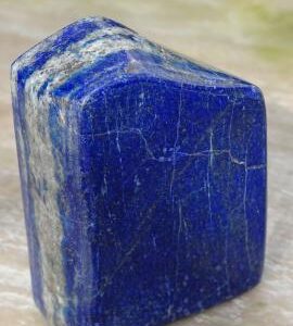 Mooie vrije vorm van Lapis Lazuli AAA kwaliteit