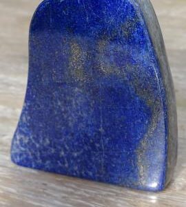 Mooie vrije vorm van Lapis Lazuli AAA kwaliteit