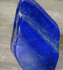 Mooie vrije vorm van Lapis Lazuli AAA kwaliteit